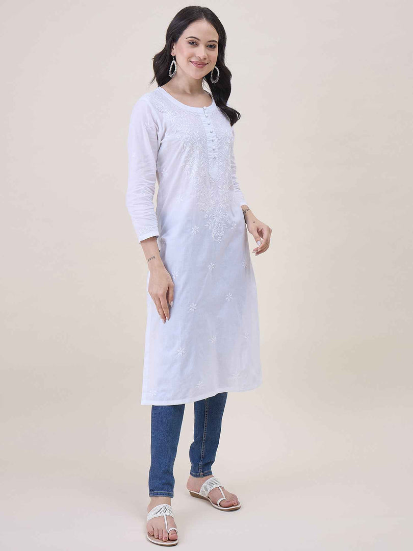 White Cotton Chikankari kurta with 3/4th sleeves