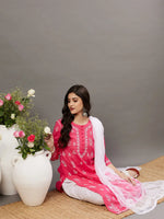 Load image into Gallery viewer, Pink mul cotton kurta with chikankari - Rakhi Apparels
