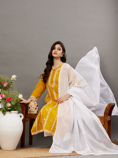 off White kota dupatta with chikankari