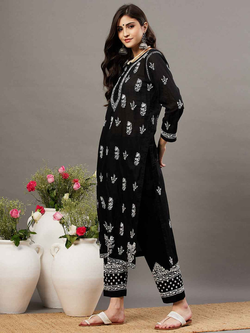 Black mul kurta with chikankari