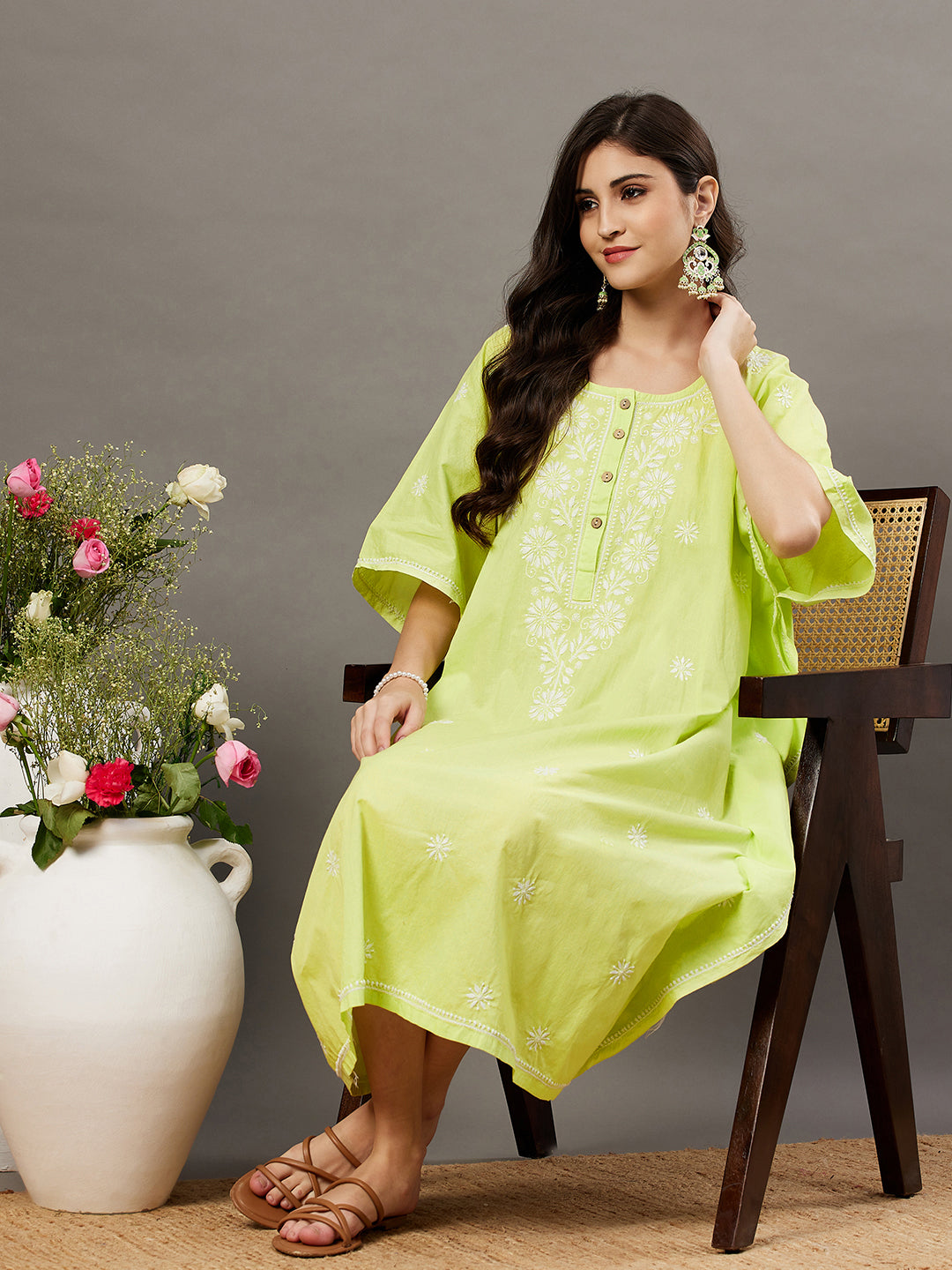 green cotton round neck kaftaan with front buttons