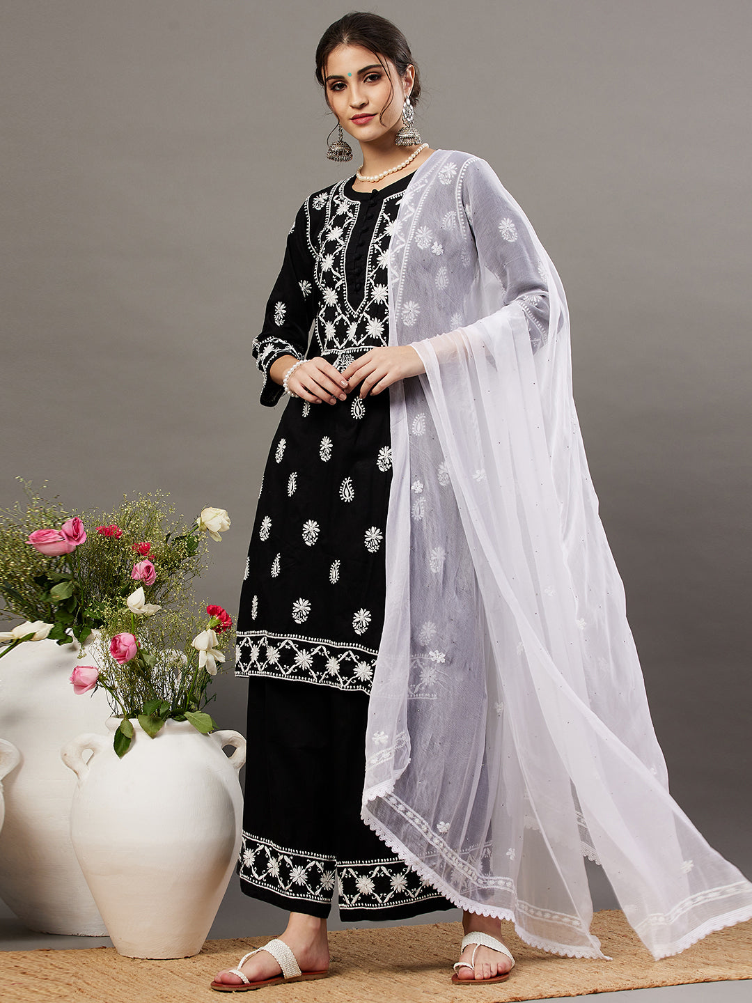 white chiffon dupatta with mukaish and chikankari