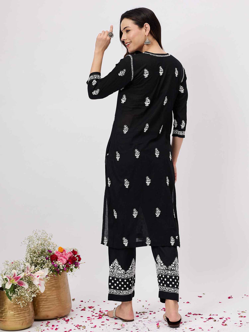 Black chikankari cotton mul kurta with pants set of 2