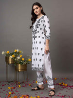 Load image into Gallery viewer, White cotton chikankari kurta with pants set of 2
