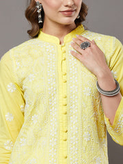 Yellow cotton all over jaal kurta with frnt buttons